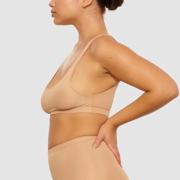 SKIMS Jelly Sheer Scoop Neck Clay Bralette SIZE SMALL - Picture 2 of 6